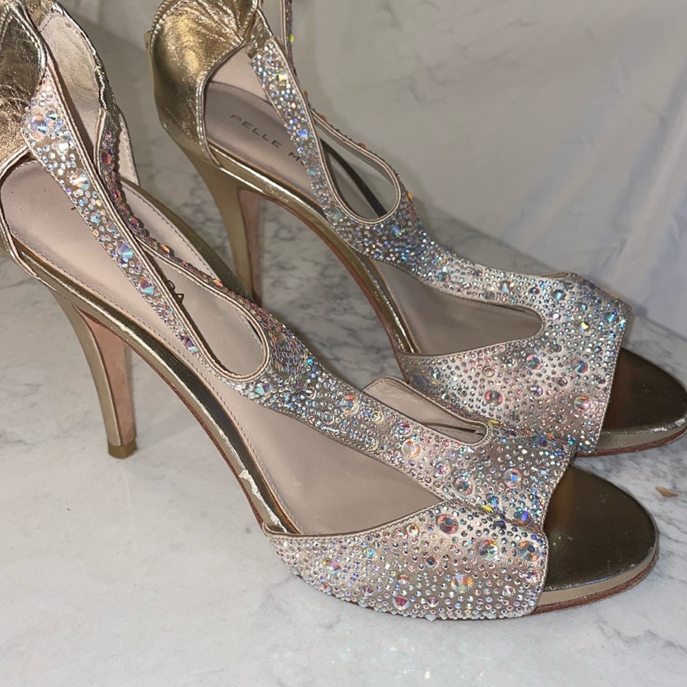 Pelle Moda formal shoes.. worn once! Paid over 150.00 in Charleston,SC.